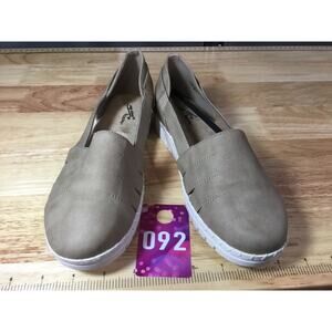 Easy Street Bugsy Flat Women's 8 M Brown Leather Slip-On Round Toe Comfort Shoes